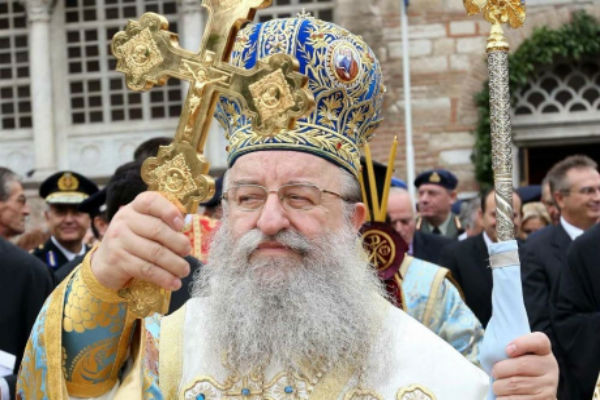 Θεσσαλονίκης  Άνθιμος: "Ο Τσίπρας δεν έχει πει ότι είναι άθεος αλλά είναι και μακριά απ´ αυτά που δέχεται η Εκκλησία"