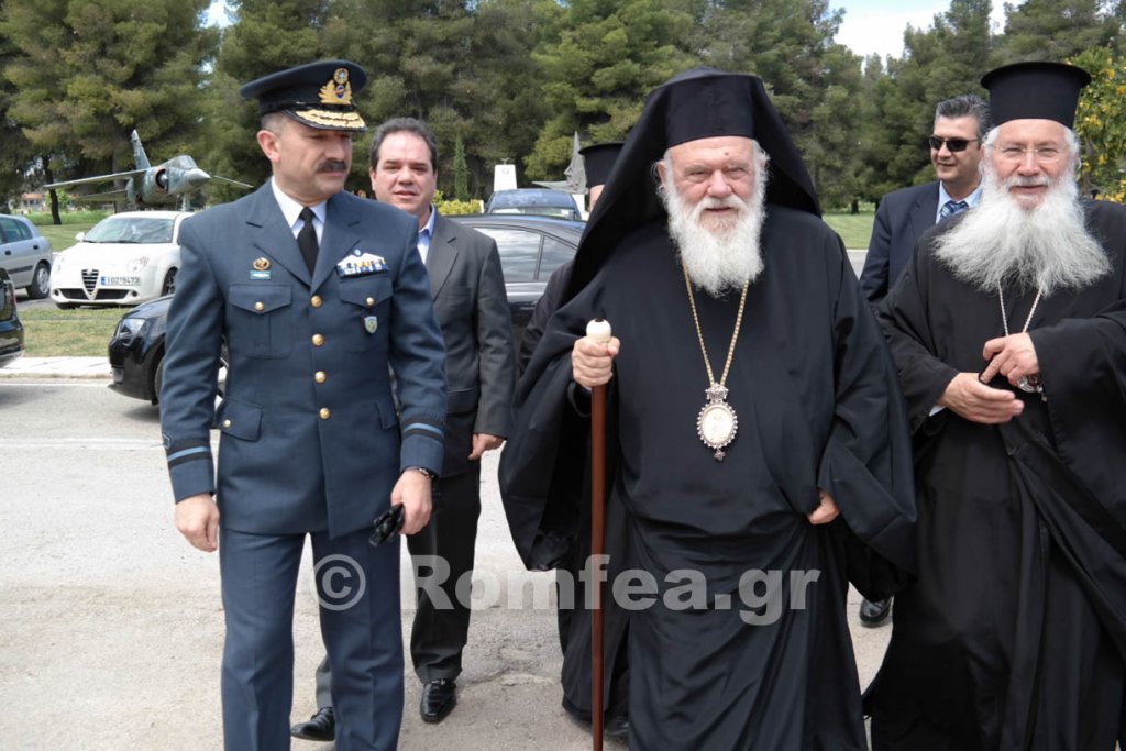 You are currently viewing Αρχιεπίσκοπος: ”Υπηρετείτε το πιο ιερό πράγμα, που είναι η Πατρίδα” (ΦΩΤΟ)