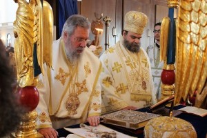 Συλλείτουργο Αρχιεπισκόπου Κύπρου με Μητροπολίτη Ταμασού
