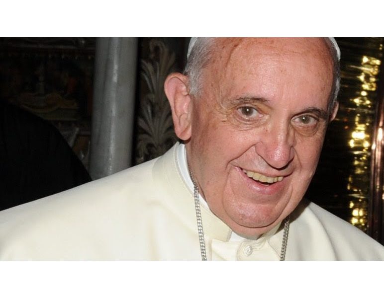You are currently viewing Ο Πάπας Φραγκίσκος υπέρ των τατουάζ στους Ιερείς