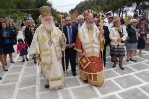 Με  βάση την νησιωτική  παράδοση  έγινε η εορτή του πολιούχου των Κυθήρων αγίου Θεοδώρου