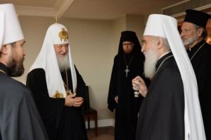 Λονδίνο: Συνάντηση των προκαθήμενων των Ορθοδόξων Εκκλησιών Ρωσίας και Σερβίας