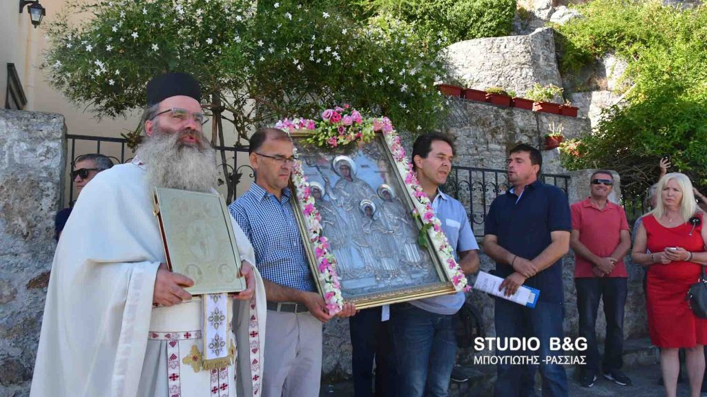 Η ΛΙΤΑΝΕΙΑ ΤΗΣ ΕΙΚΟΝΑΣ ΤΗΣ ΑΓΙΑΣ ΣΟΦΙΑΣ ΣΤΑ ΣΟΚΑΚΙΑ ΤΟΥ ΝΑΥΠΛΙΟΥ