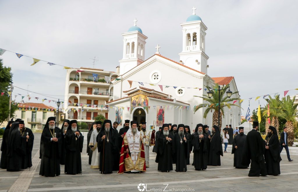 You are currently viewing Πολυαρχιερατικός Εσπερινός στην Τρί­πολη