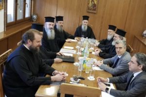 Ξεκίνησαν οι εργασίες της Επιτροπής Διαλόγου για το προσύμφωνο.