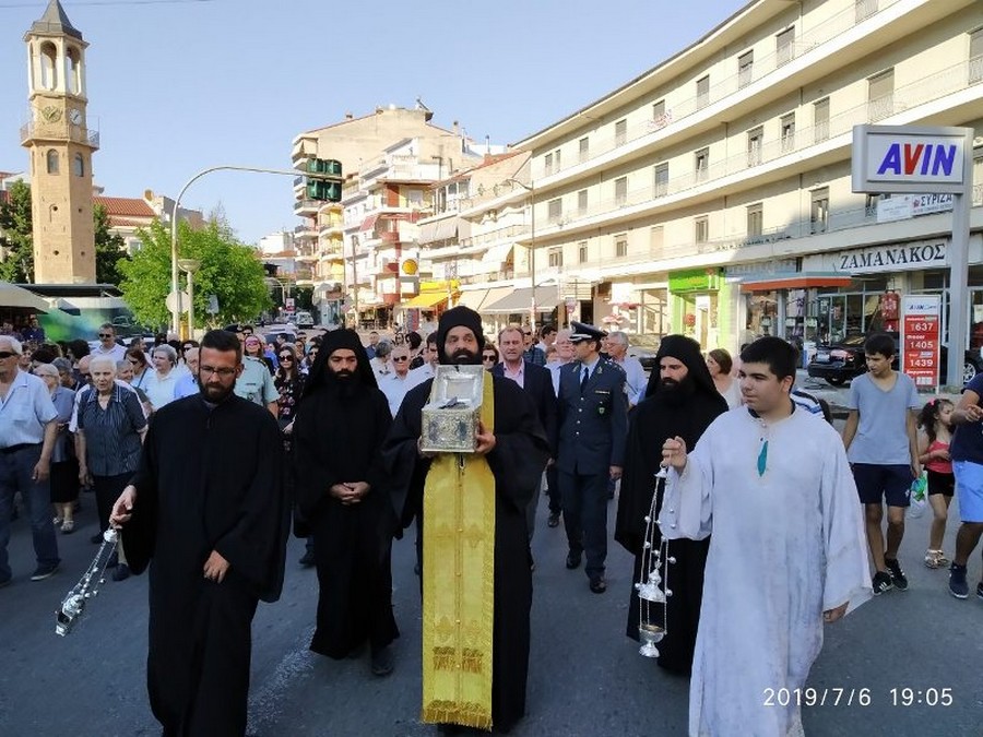 You are currently viewing Η ευλογία του Αγίου Νικάνορος στην πόλη των Γρεβενών