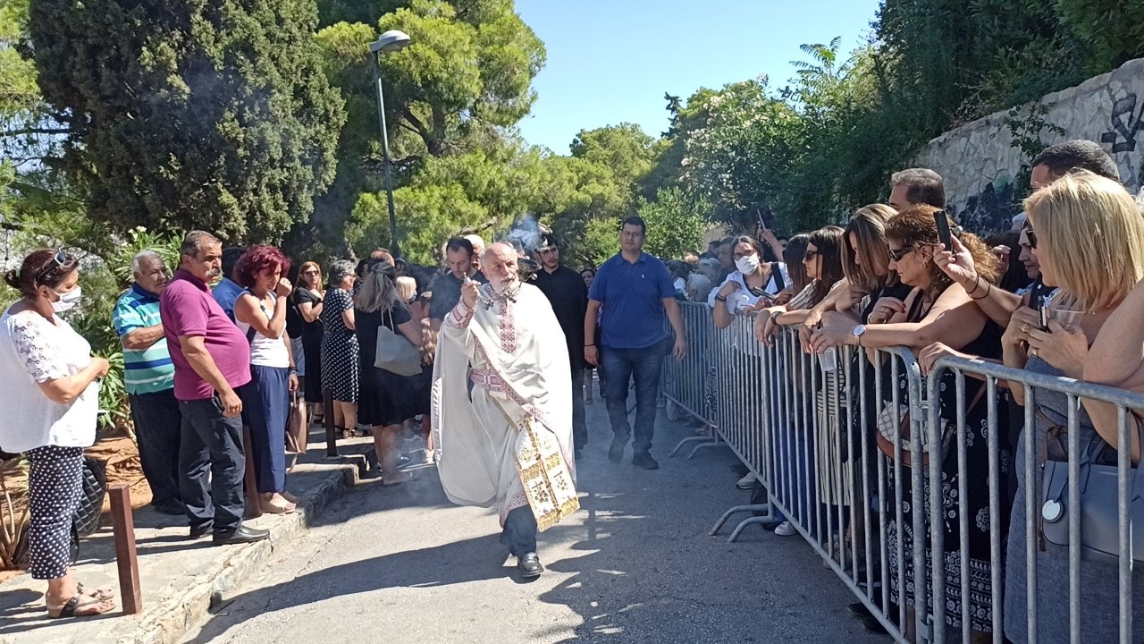 You are currently viewing Στο λόφο του Λυκαβηττού ο Άγιος   Παϊσιος και η Αγία Βερονίκη εόρτασαν την μνήμη τους