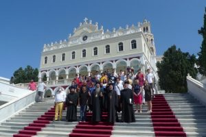 Προσκύνημα νέων της Ι.Μ. Κίτρους στην Ιερά Νήσο Τήνο με τον Ποιμενάρχη τους