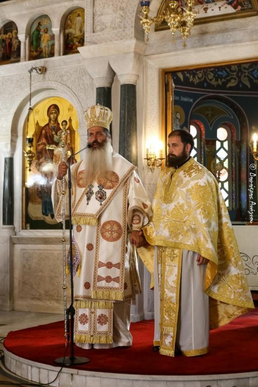 You are currently viewing Φθιώτιδος Συμεών: «Ο ιερέας κοιτάζει μόνο μπροστά»