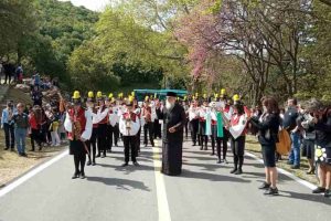 Αναβίωσε η τελετή της Αποκαθήλωσης στον Λόφο της Παναγίας Ξενιάς που ο Μακαριστός Χριστόδουλος είχε οραματιστεί και καθιερώσει!