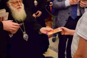Ο Αρχιεπίσκοπος Αναστάσιος υποδέχθηκε Ουκρανούς πρόσφυγες
