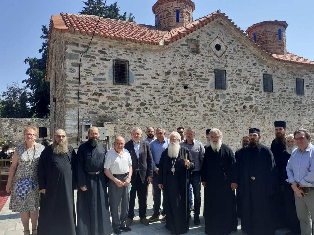 You are currently viewing Επίσκεψη του Σεβασμιωτάτου στην Ιερά Μονή Αγίου Ιωάννου του Θεολόγου Βελίκας Αγιάς