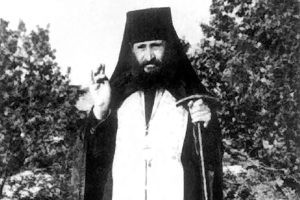 Ο  Όσιος π. Γεώργιος Καρσλίδης: Από τα βάσανα στα θαύματα…