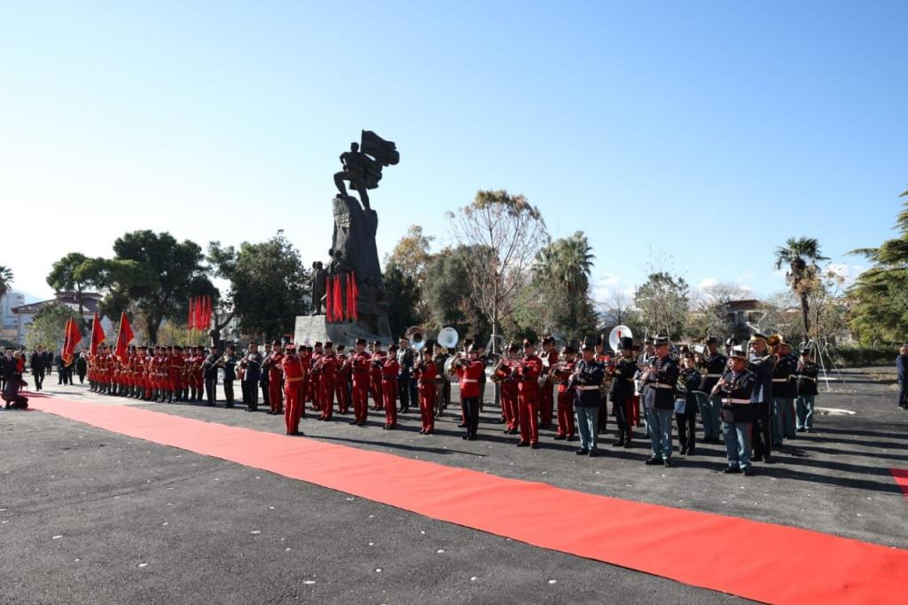 You are currently viewing Ο Αρχιεπίσκοπος Αναστάσιος στη δεξίωση για τα 110 χρόνια ανεξαρτησίας της Αλβανίας