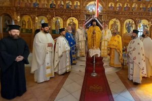 Με λαμπρότητα η Εορτή του Αγίου Νεκταρίου στην Ιερά Μητρόπολη Καρπενησίου