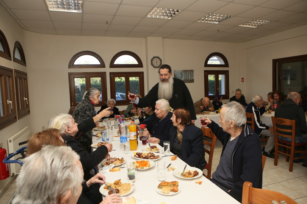 You are currently viewing Φθιώτιδος Συμεών: «Οι ωφελούμενοι των δομών μας είναι η οικογένεια μας»