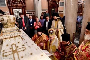 Το τρισάγιο σε Άγιο συνιστά κανονικό παράπτωμα για το οποίο δεν μίλησε κανείς!