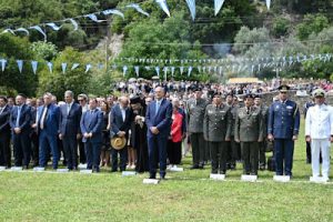 “Οι Σουλιώτες αιώνιο και λαμπερό σύμβολο λευτεριάς”, το μήνυμα από τον εορτασμό του Σουλίου (ΦΩΤΟ)