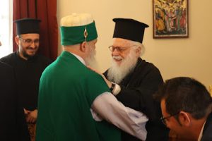 Ο Αρχιεπίσκοπος Αναστάσιος υπερασπίζεται την παραδοσιακή μορφή οικογένειας στην Αλβανία