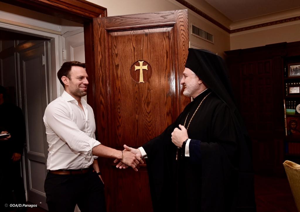 You are currently viewing Θερμή υποστήριξη Κασσελάκη στον Αρχιεπίσκοπο Ελπιδοφόρο κατά τη συνάντησή τους στην Αρχιεπισκοπή στη Νέα Υόρκη
