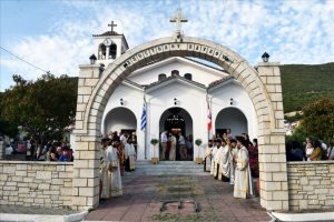 Υποδοχή  ιερού λειψάνου Οσίου Εφραίμ του Κατουνακιώτη στην ενορία Μενιδίου Αιτ/νίας