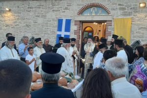 Θυρανοίξια Ιερού Ναού από τον Σεβ. Αρχιεπίσκοπο Κρήτης κ.Ευγένιο