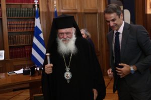 Συνταγματική Αναθεώρηση: Εκτός κυβερνητικών προθέσεων το θέμα σχέσεων Κράτους-Εκκλησίας – Η απάντηση Μητσοτάκη στη ΔΕΘ